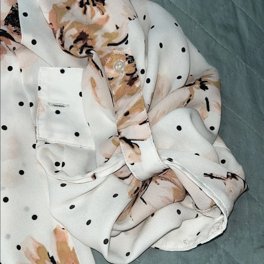 Maurices Peach Floral Polka Dot Blouse - Picture 6 of 9